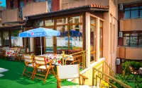 Hotel Apolis فنادق في Chernomorets