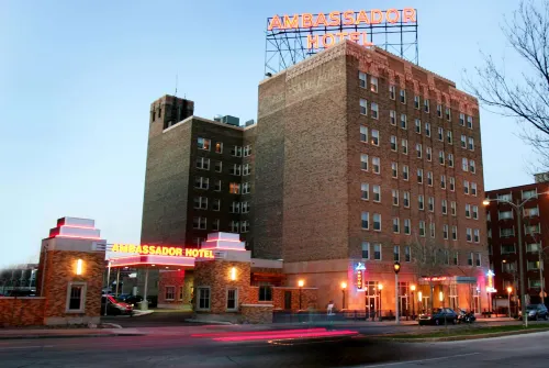 Ambassador Hotel Milwaukee, Trademark Collection by Wyndham Hotels in West Milwaukee