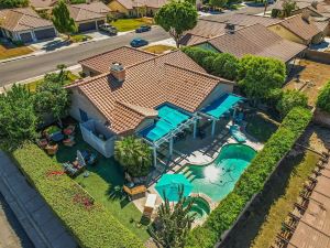 Golfers Paradise Pool Spa Epic Game Room