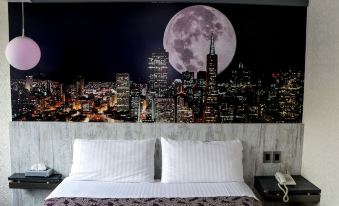 1. Hotel la..
