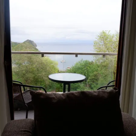 La Cecile Hotel & Cafe Komodo
