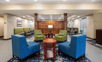 Comfort Inn and Suites Ames Near Isu Campus