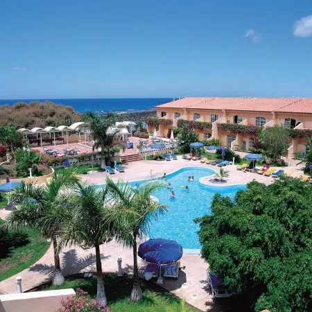 Apartamentos Jardín del Conde