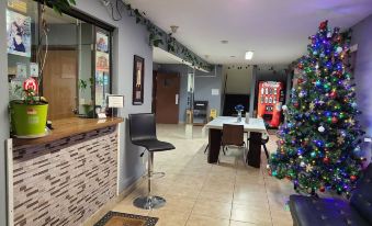 Budgetel Inn & Suites