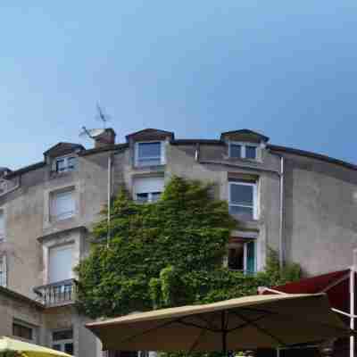 Logis Hôtel le Bretagne Hotel Exterior
