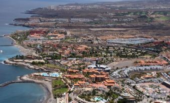 Hotel Baobab Suites