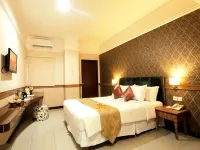 Amarelo Hotel Solo Hotels in Surakarta
