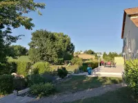 Domaine 3 Soleils Hotels in Laparrouquial