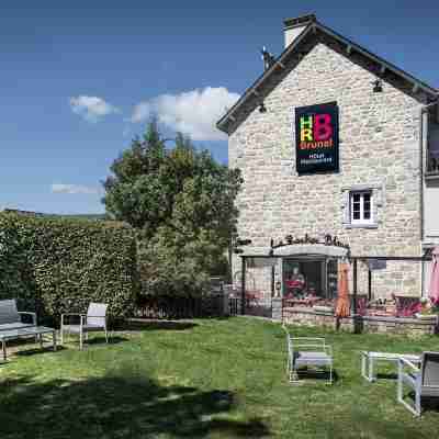 Logis Hôtel Brunel le Rocher Blanc Hotel Exterior