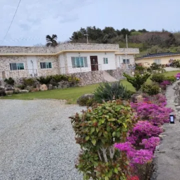 Wando Cheongsando Yeonjo Pension