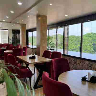 Hotel Shankar Dining/Meeting Rooms