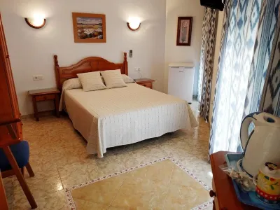 Hostal Andalucia Các khách sạn ở Maro