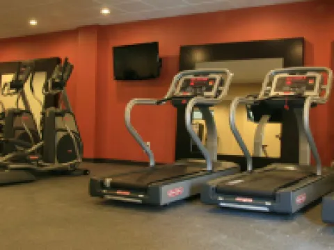 ハンプトン イン & スイーツ シアトル - エアポート / 28 アベニュー シータックのホテル