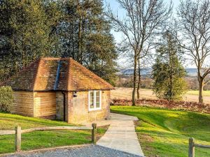 Cowdray Lodge