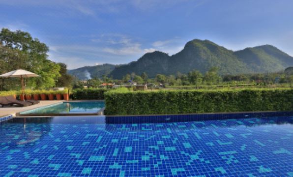 Curve360 Hotel Khao Yai