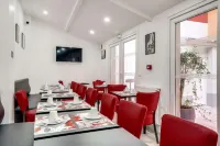 Paris Hotel Hotels in Clichy