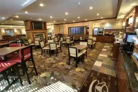 Holiday Inn Express & Suites GRAND FORKS by IHG - breakfast