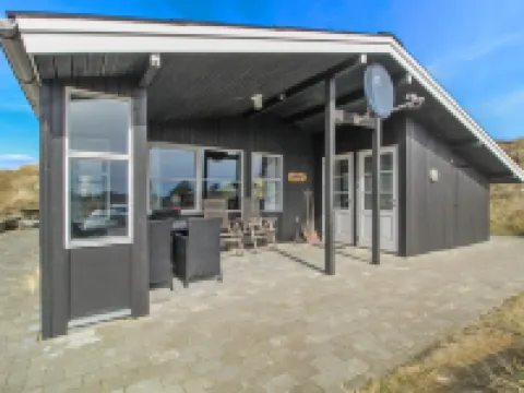 "Vika" - 600m from the Sea Hotels in Fano