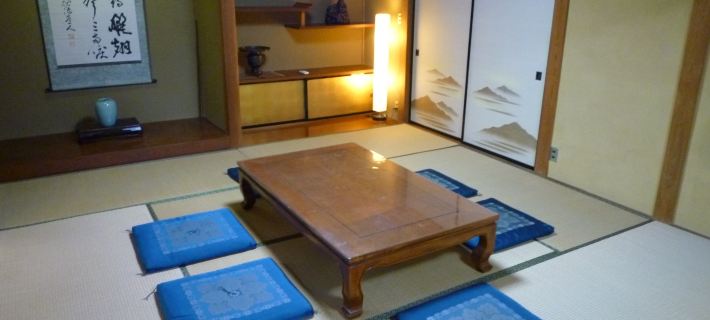 Guesthouse Azmo โรงแรมในมะสึเอะ