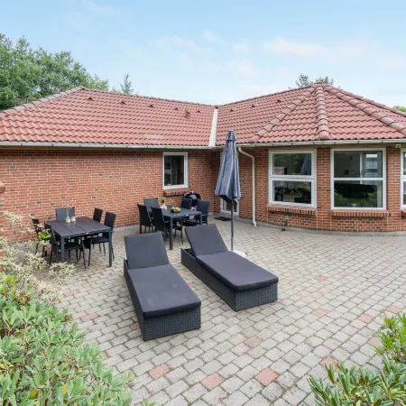"Wyatt" - 30km from the Sea Hotels in Arrild
