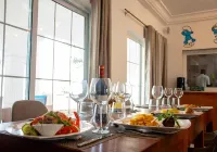 Hotel Petit Brussel - breakfast