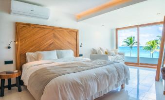 Luxury Beachfront Villa at Nizuc