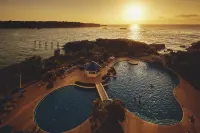 ANA InterContinental Manza Beach Resort by IHG - Strand