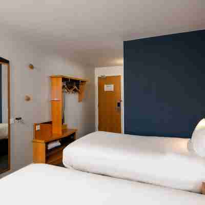 Holiday Inn Express Hamilton Rooms