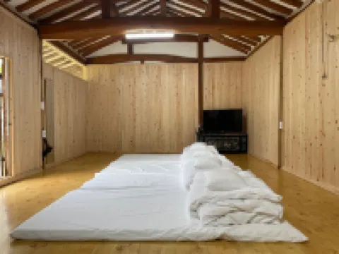 Gangjin Dahyang Sochuk Bed and Breakfast