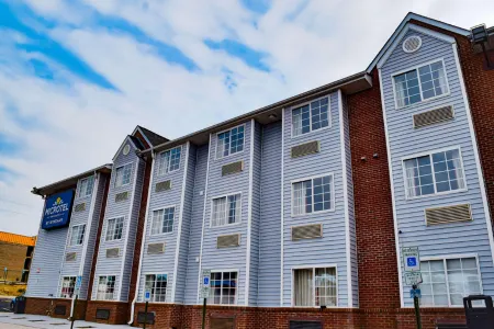 Microtel Inn & Suites by Wyndham Raleigh