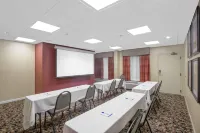 베이몬트 바이 윈덤 캠프 레제네