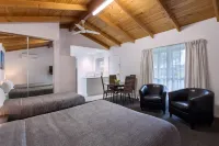 베스트 웨스턴 콜로니얼 빌리지 모텔 알란스포드 호텔