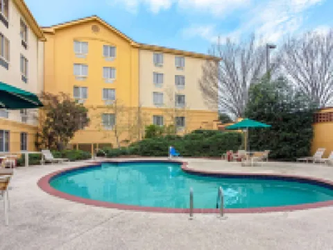 La Quinta Inn & Suites by Wyndham Birmingham Homewood Hotels in Homewood