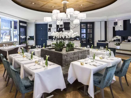 Edouard 7 Paris Opéra Отели рядом с достопримечательностью «Сад Отель де Сан»