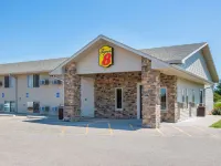 Super 8 by Wyndham Kearney Hotels in Kearney