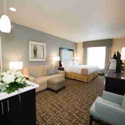 Holiday Inn Express & Suites Denver South - Castle Rock Rooms