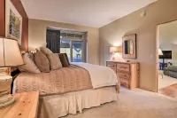 Ski-in/Ski-Out! Cozy Bellaire Resort Retreat! - parking