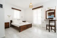 Diamantis Studios&Apartments Hotels in Mikri Vigla