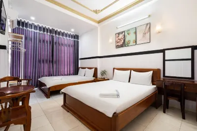 Lam Son Hotel Hôtels à : District 11