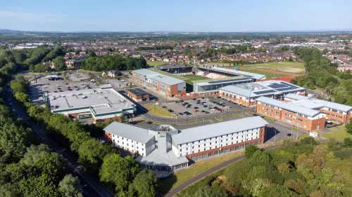 Holiday Inn Express LEIGH - SPORTS VILLAGE by IHG - Wifi