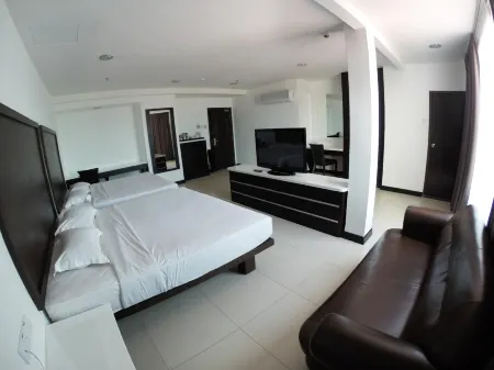 Crystal Lodge Отели в г. Кота-Бару