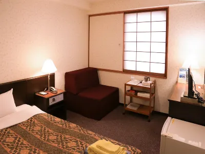 Port Shine Hotel Hotel in zona Matsunoodera Temple