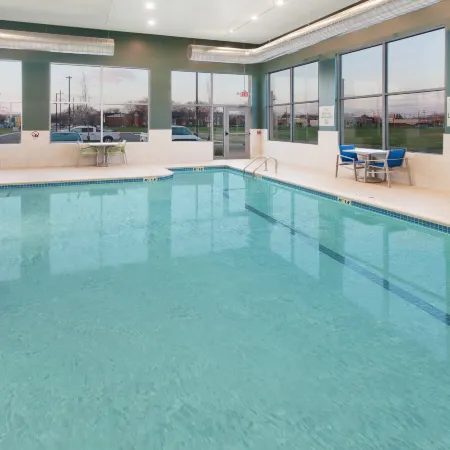 Holiday Inn Express & Suites STERLING HEIGHTS-DETROIT AREA by IHG