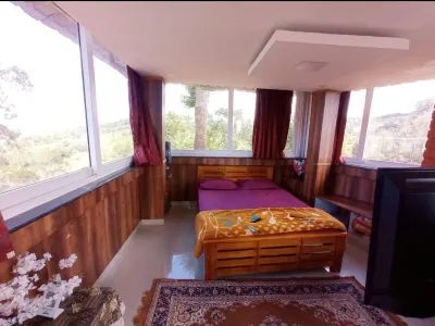 My Space Holiday Inn, Kotagiri Hotels near Chicken Stole
