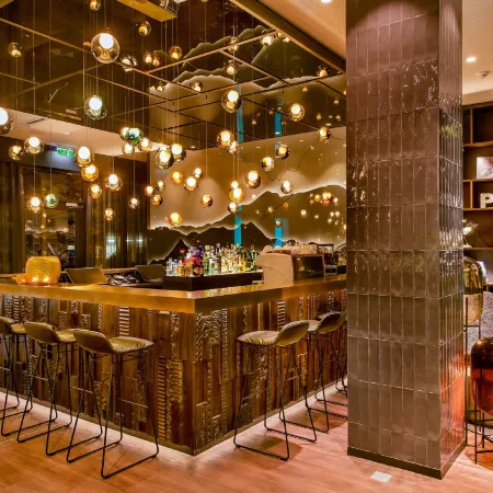 Motel One Salzburg-Süd Отели рядом с достопримечательностью «Шлос Хелльбрунн»