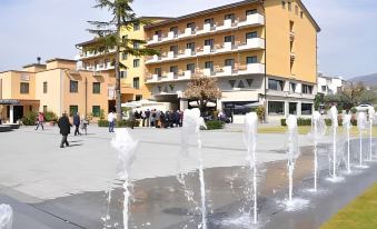 Hotel Fontana Olente