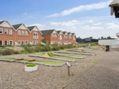 "Edly" - 2.3km from the Sea