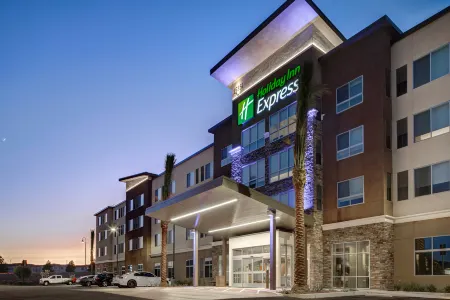 Holiday Inn Express & Suites Chino Hills