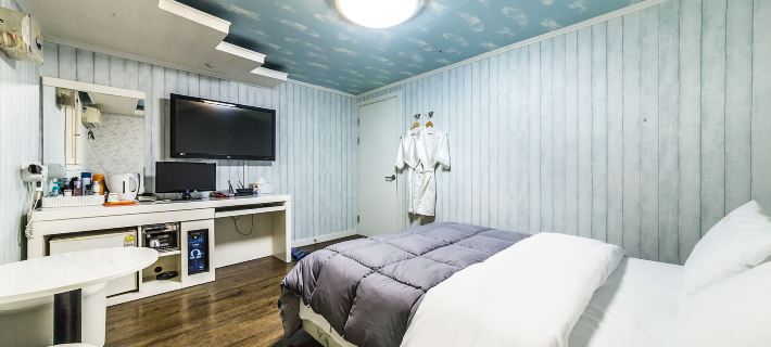 Suwon Piano Hotels in Suwon