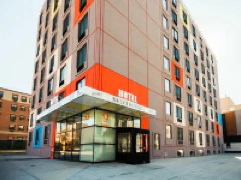 BKLYN HOUSE Hotels near Bushwick